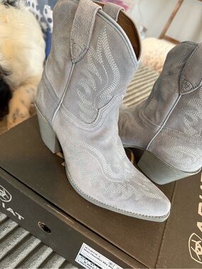Ariat Chandler Baby Blue Jean Suede Western Ankle Boots